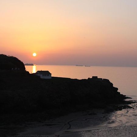 Pendyffryn Manor Bed & Breakfast Little Haven Екстер'єр фото