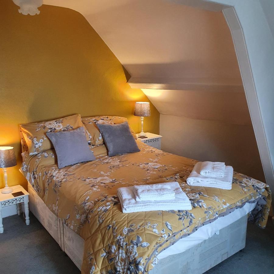 Pendyffryn Manor Bed & Breakfast Little Haven Екстер'єр фото