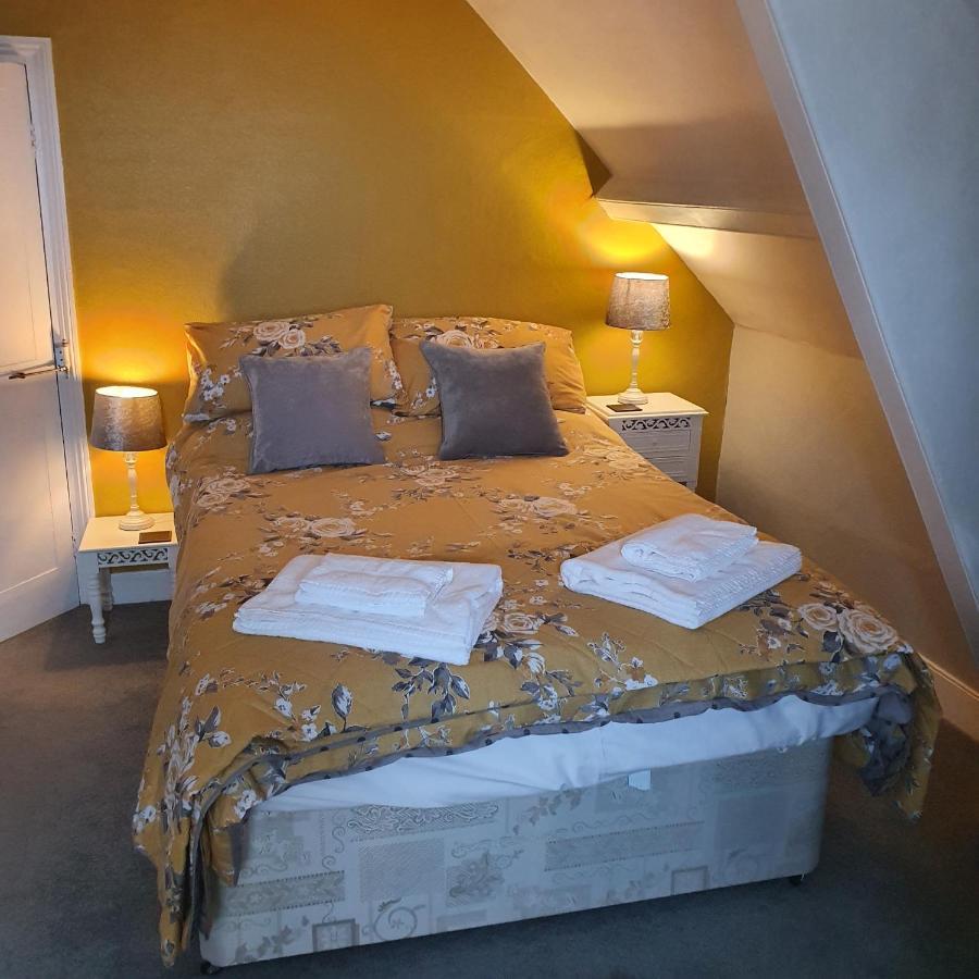 Pendyffryn Manor Bed & Breakfast Little Haven Екстер'єр фото
