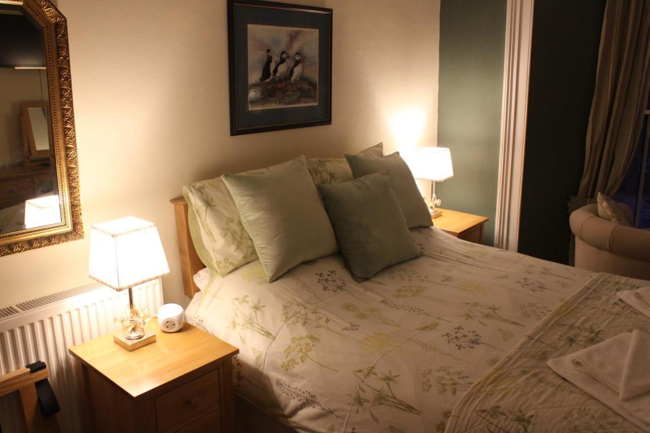 Pendyffryn Manor Bed & Breakfast Little Haven Екстер'єр фото