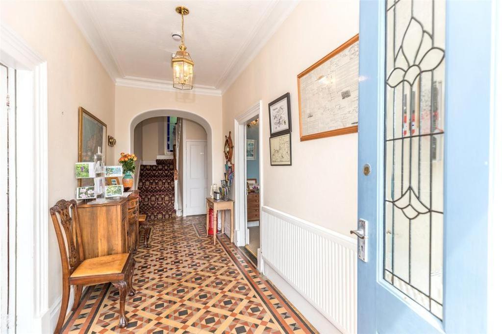 Pendyffryn Manor Bed & Breakfast Little Haven Екстер'єр фото