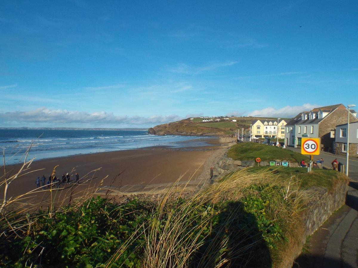 Pendyffryn Manor Bed & Breakfast Little Haven Екстер'єр фото